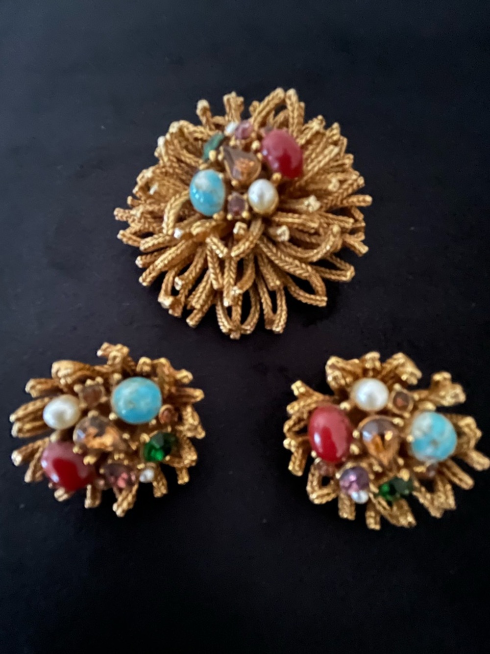 #256 Vintage Capri Golden Branch Nest Brooch & Earrings Set-Signed
